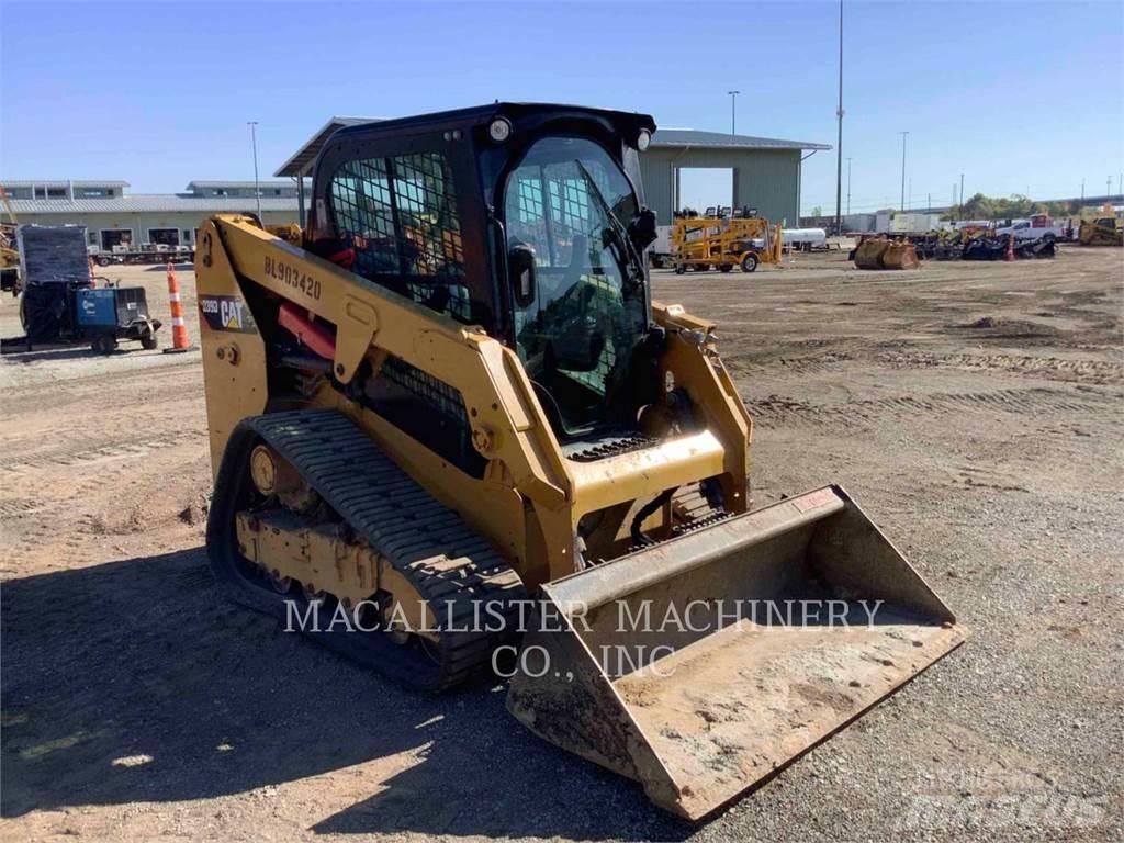 CAT 239D Larvebåndslæssere