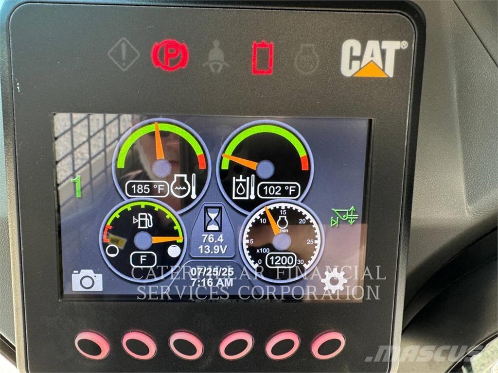 CAT 239D3 Larvebåndslæssere