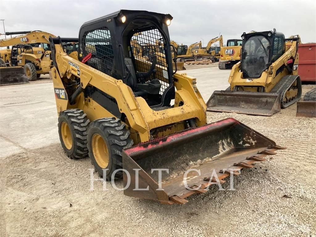 CAT 242D Minilæsser - skridstyret