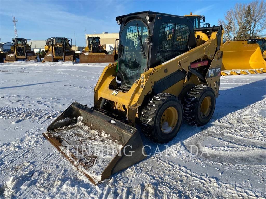 CAT 242D Minilæsser - skridstyret