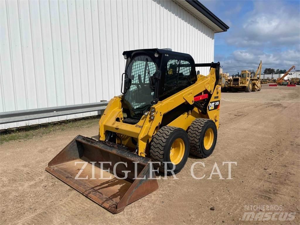 CAT 242D Minilæsser - skridstyret