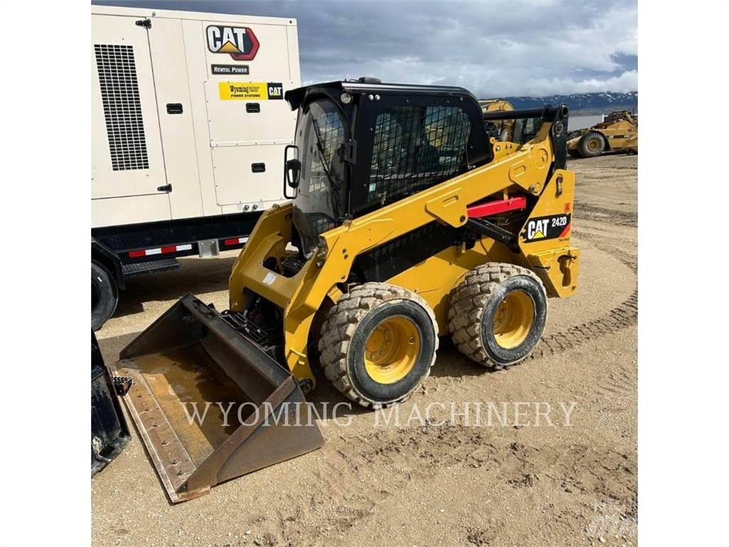 CAT 242D Minilæsser - skridstyret