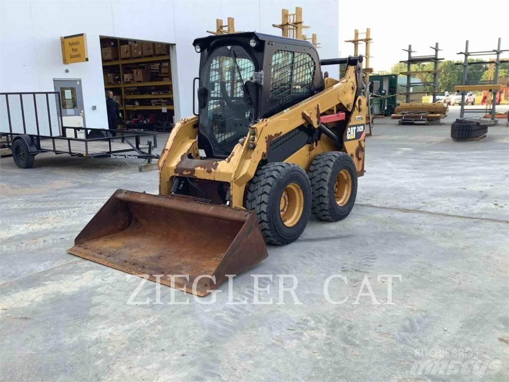 CAT 242D Minilæsser - skridstyret