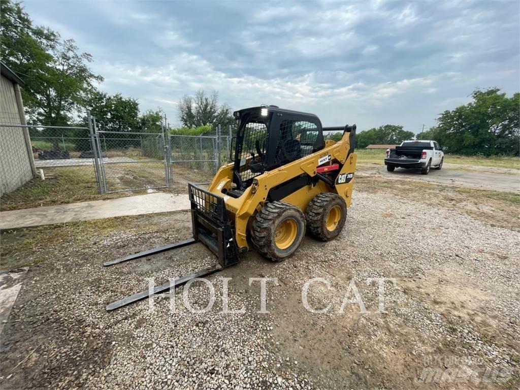 CAT 242D Minilæsser - skridstyret
