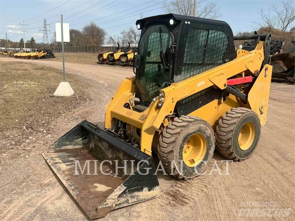 CAT 242D3 A2Q Minilæsser - skridstyret