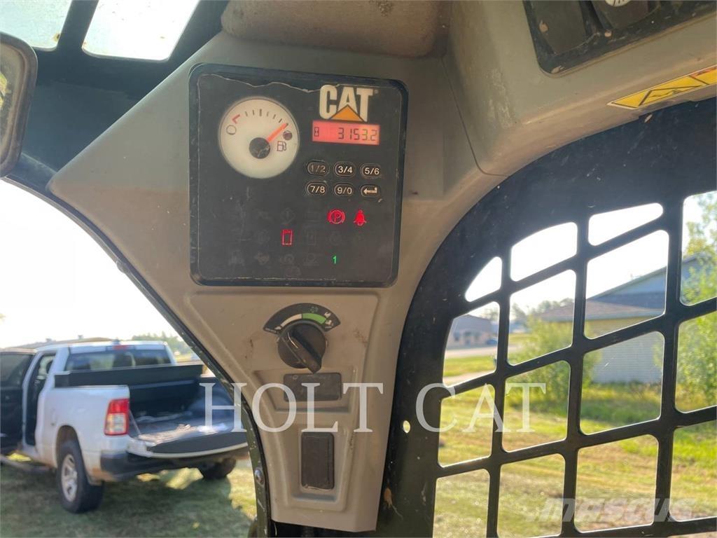 CAT 249D Larvebåndslæssere