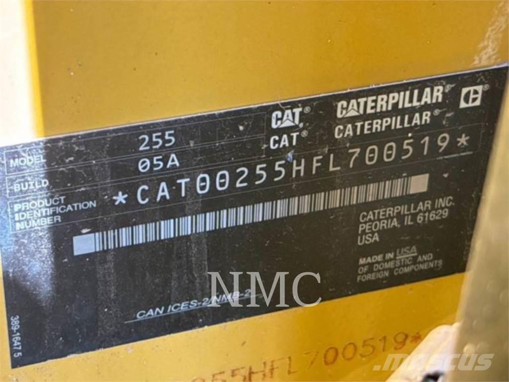 CAT 255-05 Larvebåndslæssere