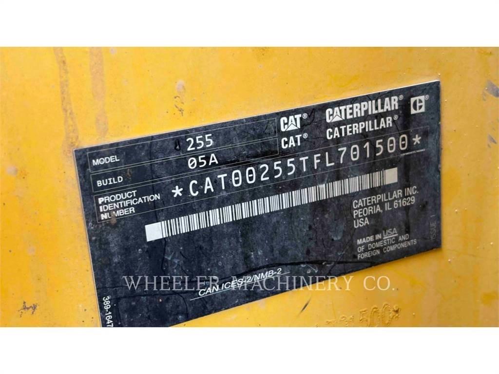 CAT 255 C3HF Larvebåndslæssere