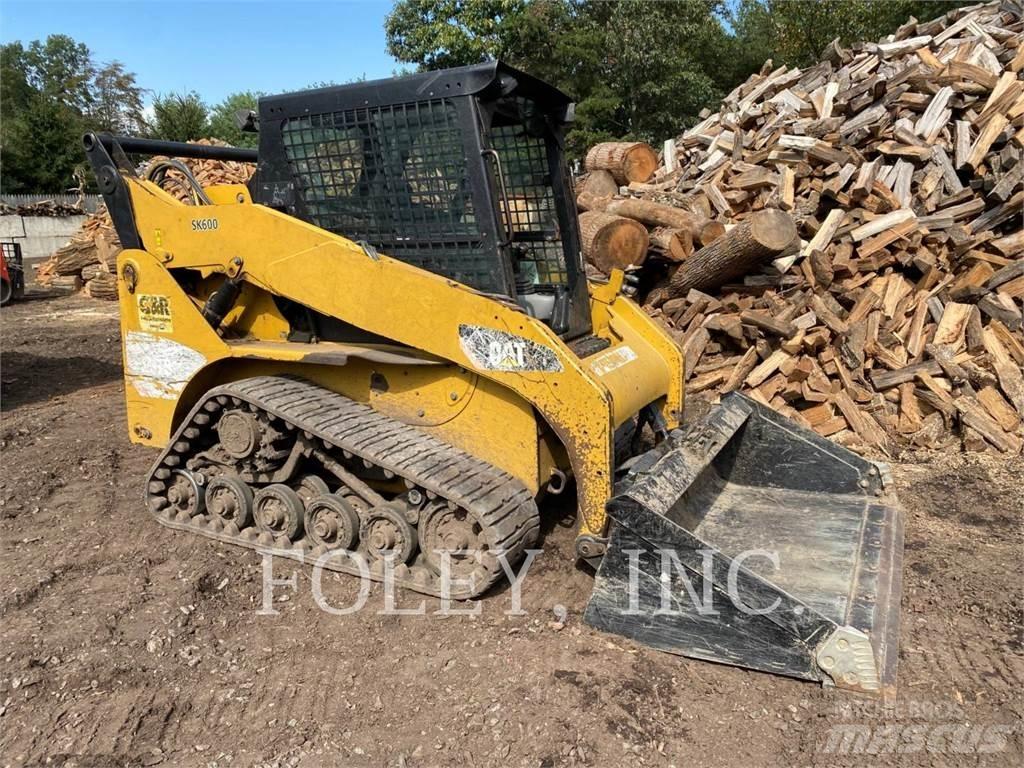CAT 257B3 Larvebåndslæssere