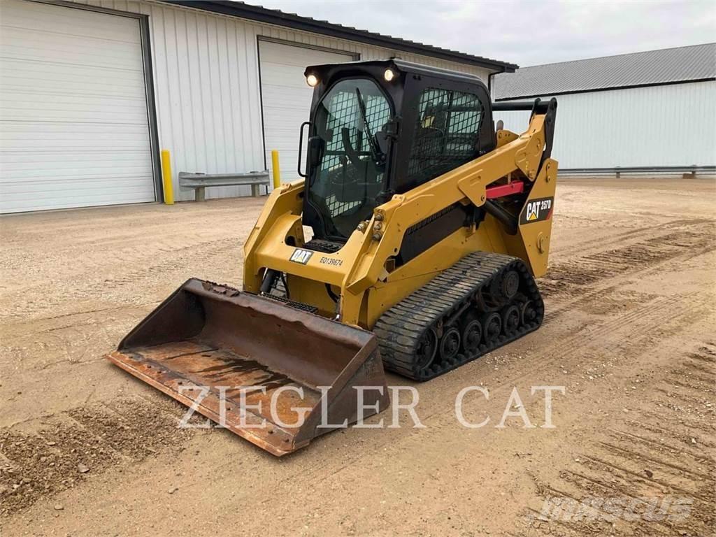 CAT 257D Larvebåndslæssere