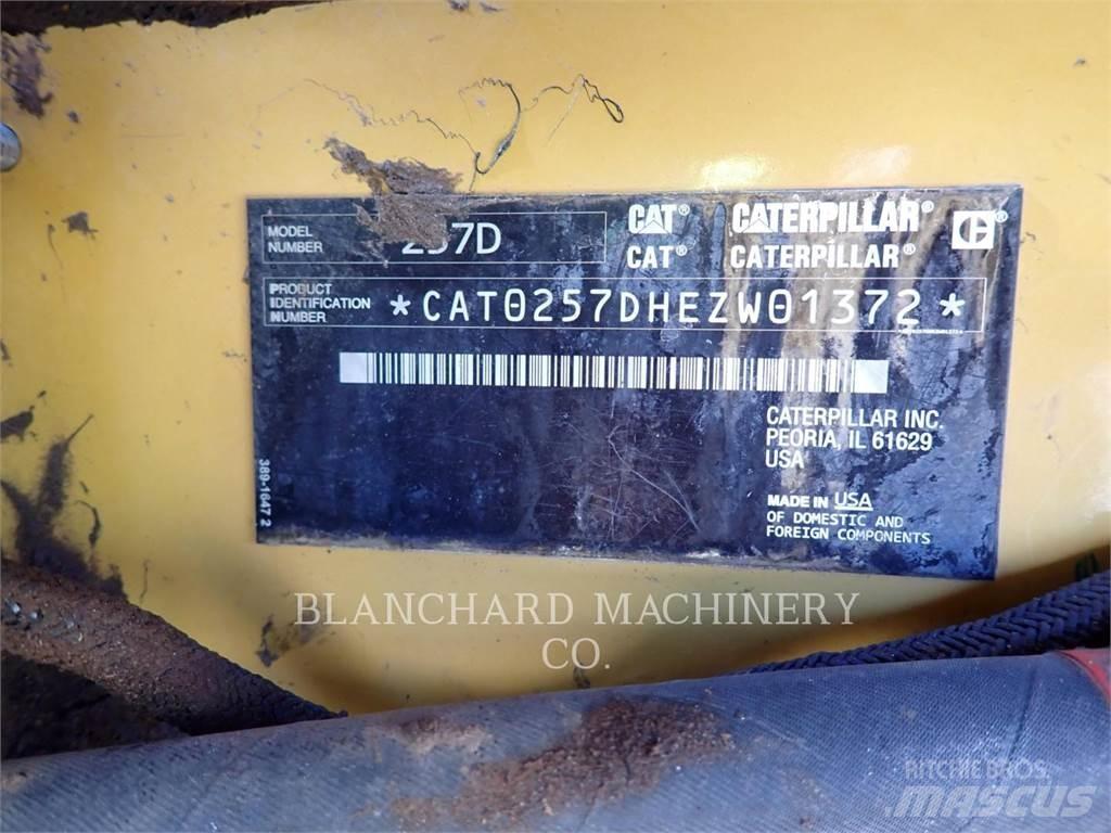 CAT 257D Larvebåndslæssere