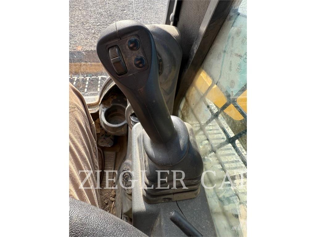 CAT 259D3 Larvebåndslæssere