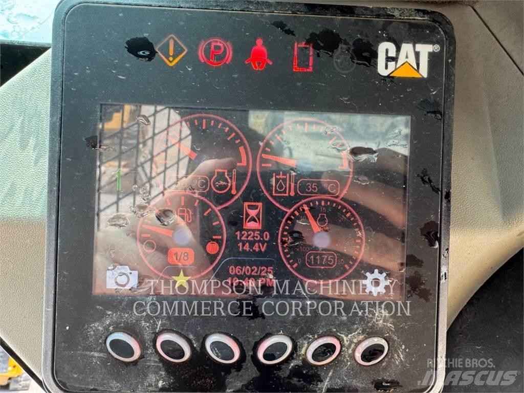 CAT 259D3 Larvebåndslæssere