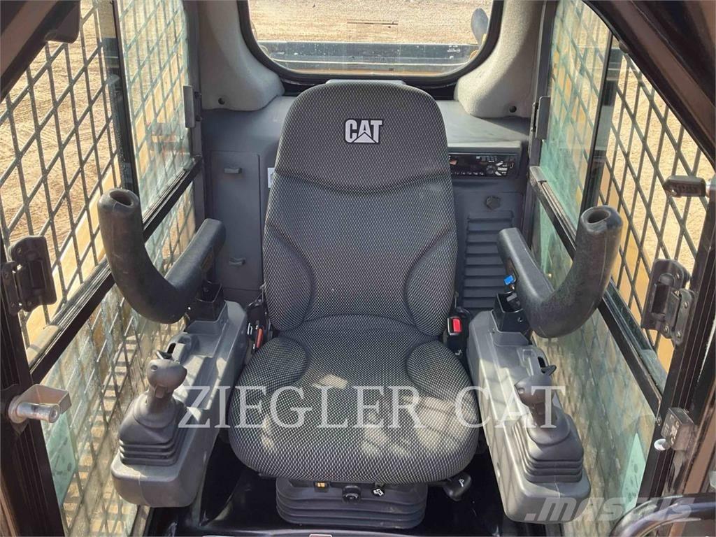CAT 259D3 Larvebåndslæssere