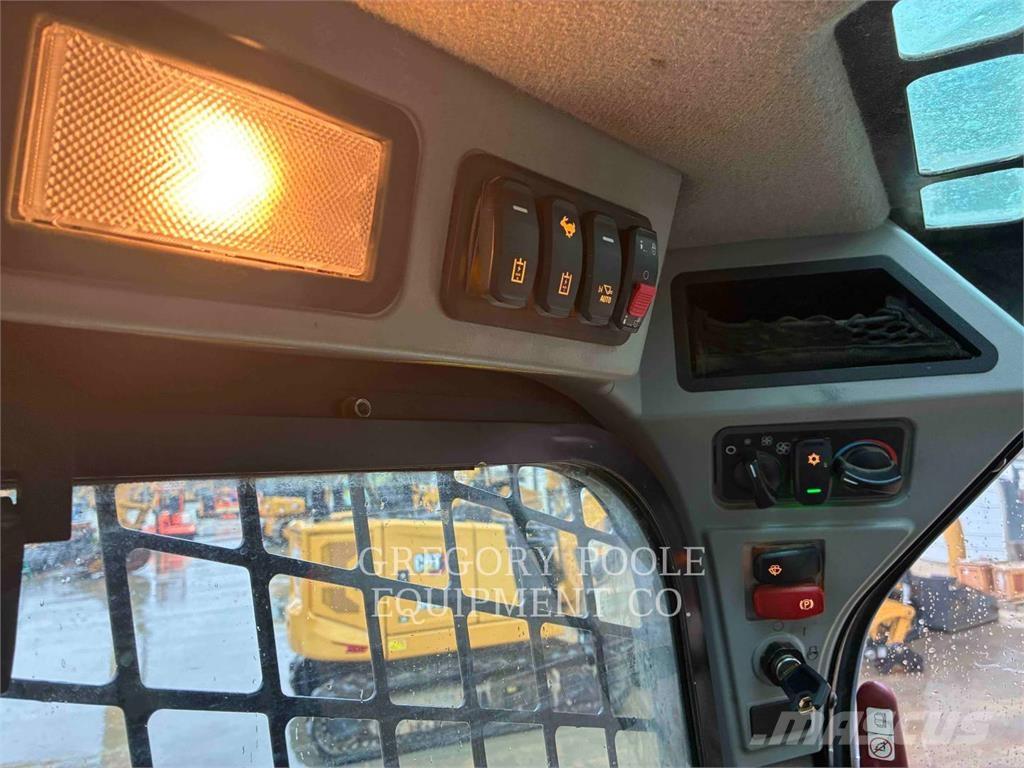 CAT 259D3 Larvebåndslæssere