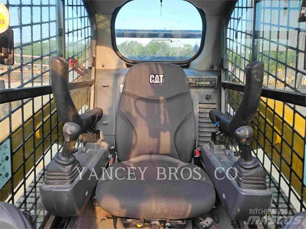 CAT 259D3 HF Minilæsser - skridstyret