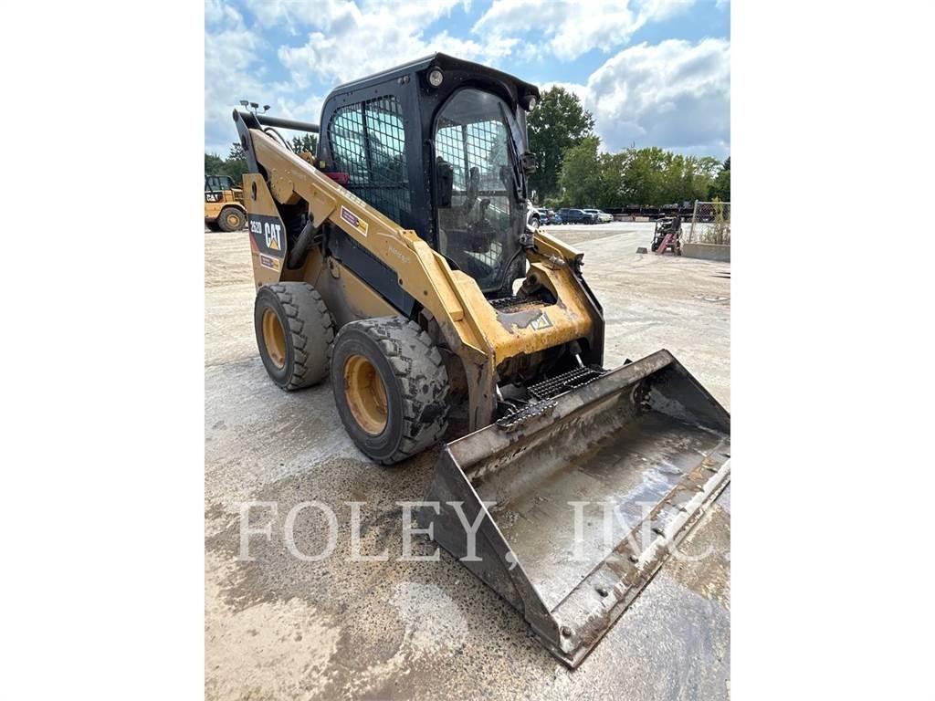 CAT 262D Minilæsser - skridstyret