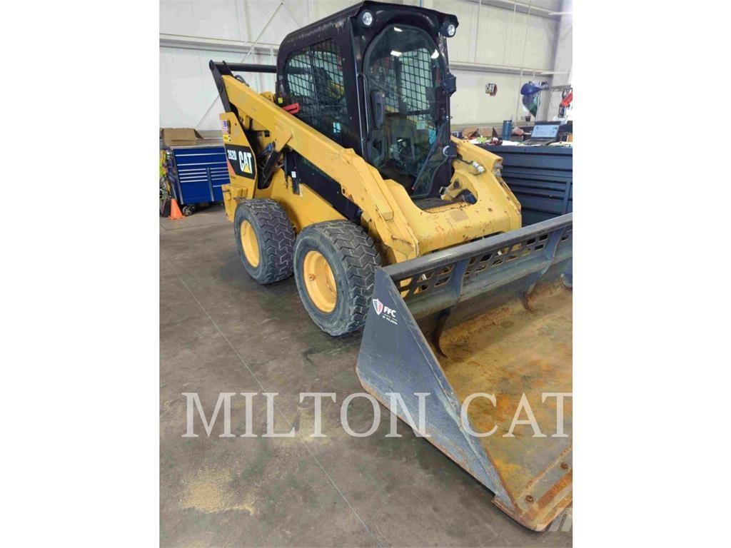 CAT 262D Minilæsser - skridstyret
