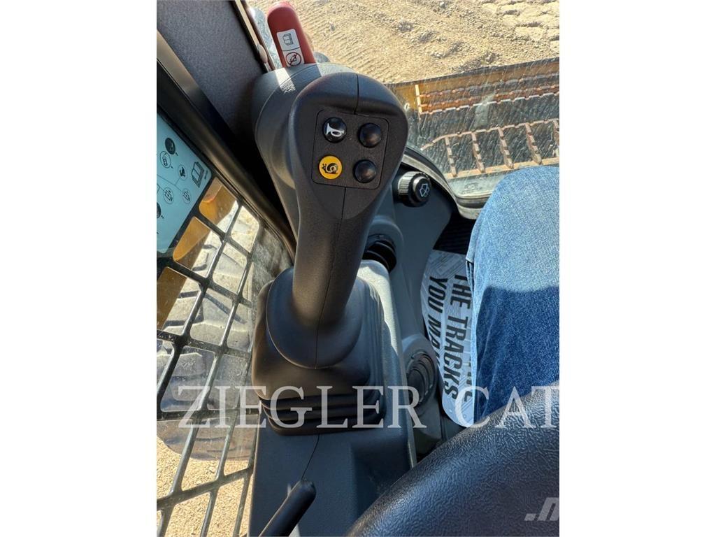 CAT 262D3 Minilæsser - skridstyret