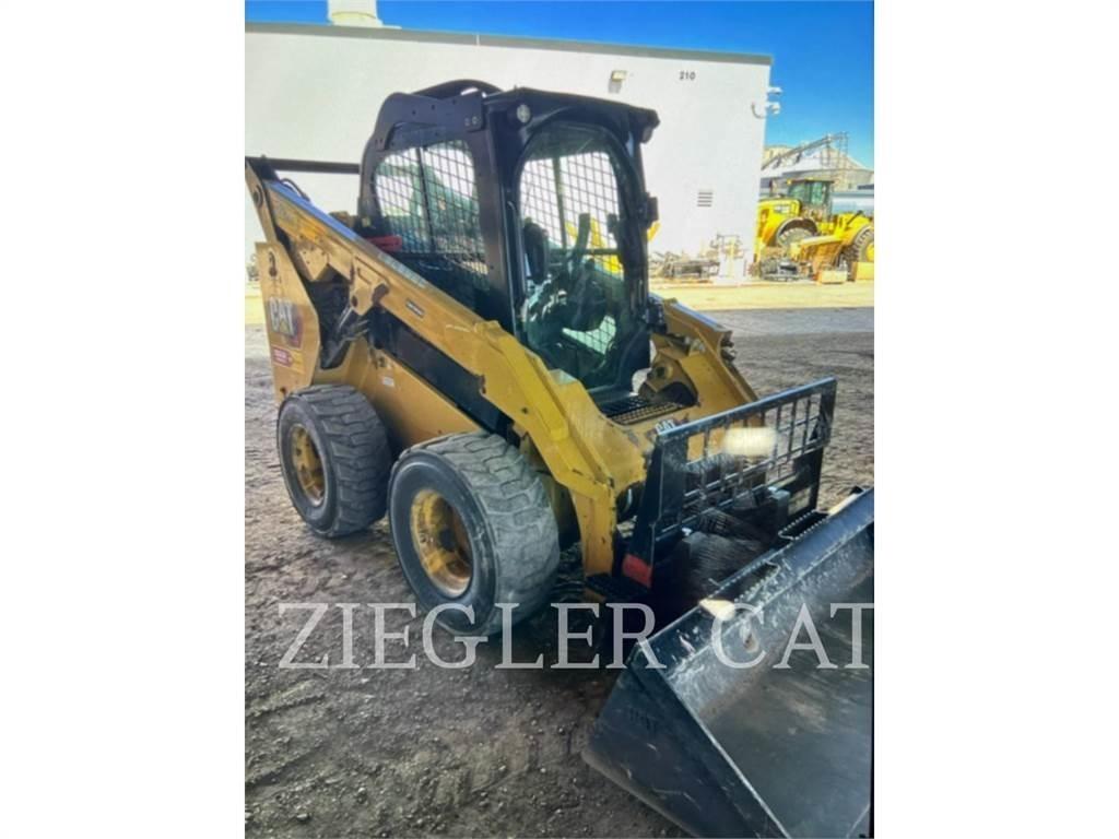 CAT 262D3 Minilæsser - skridstyret