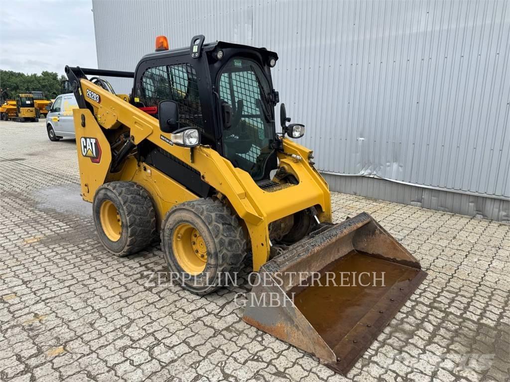 CAT 262D3 Minilæsser - skridstyret
