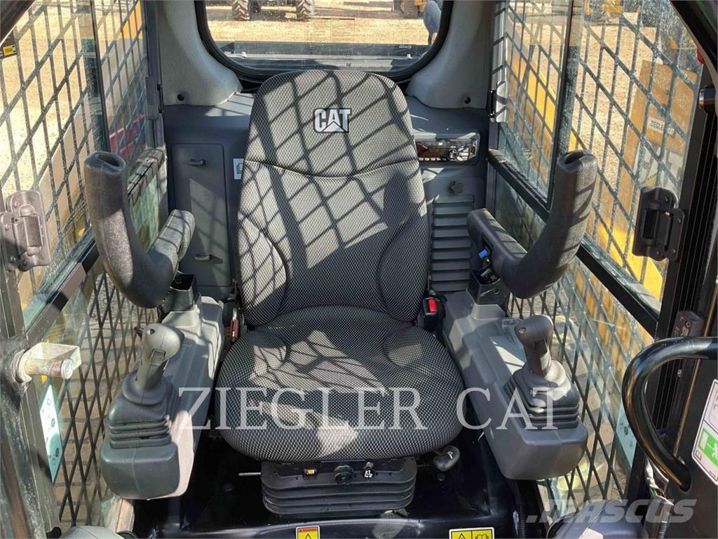 CAT 262D3 Minilæsser - skridstyret