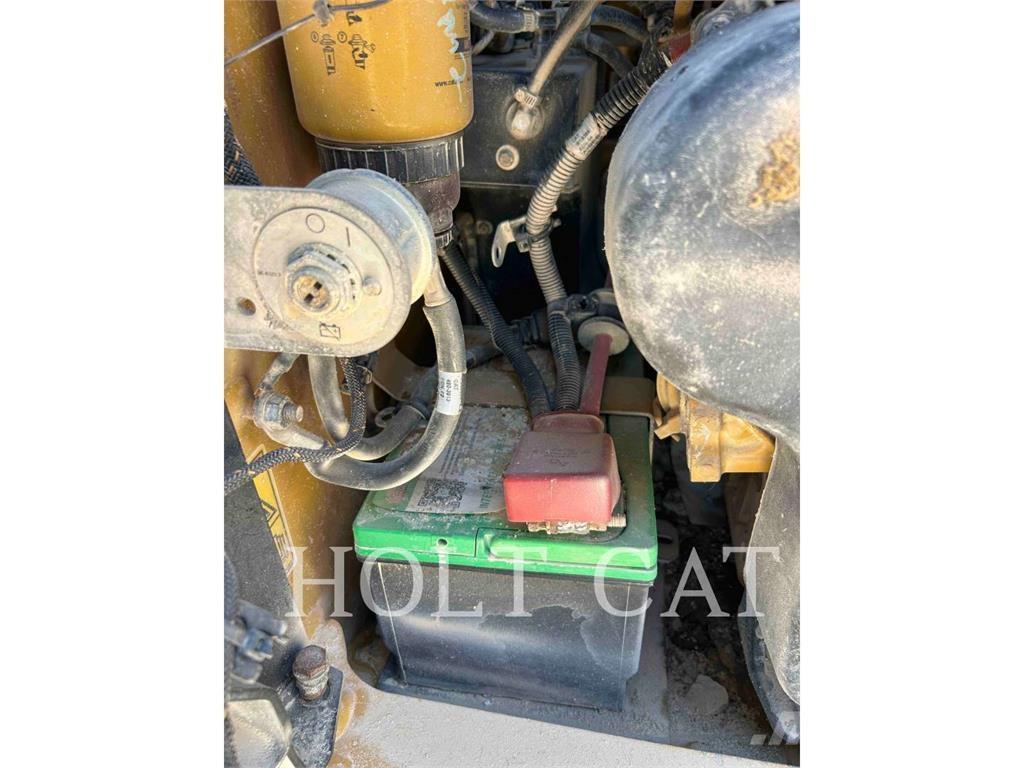 CAT 262D3 Minilæsser - skridstyret