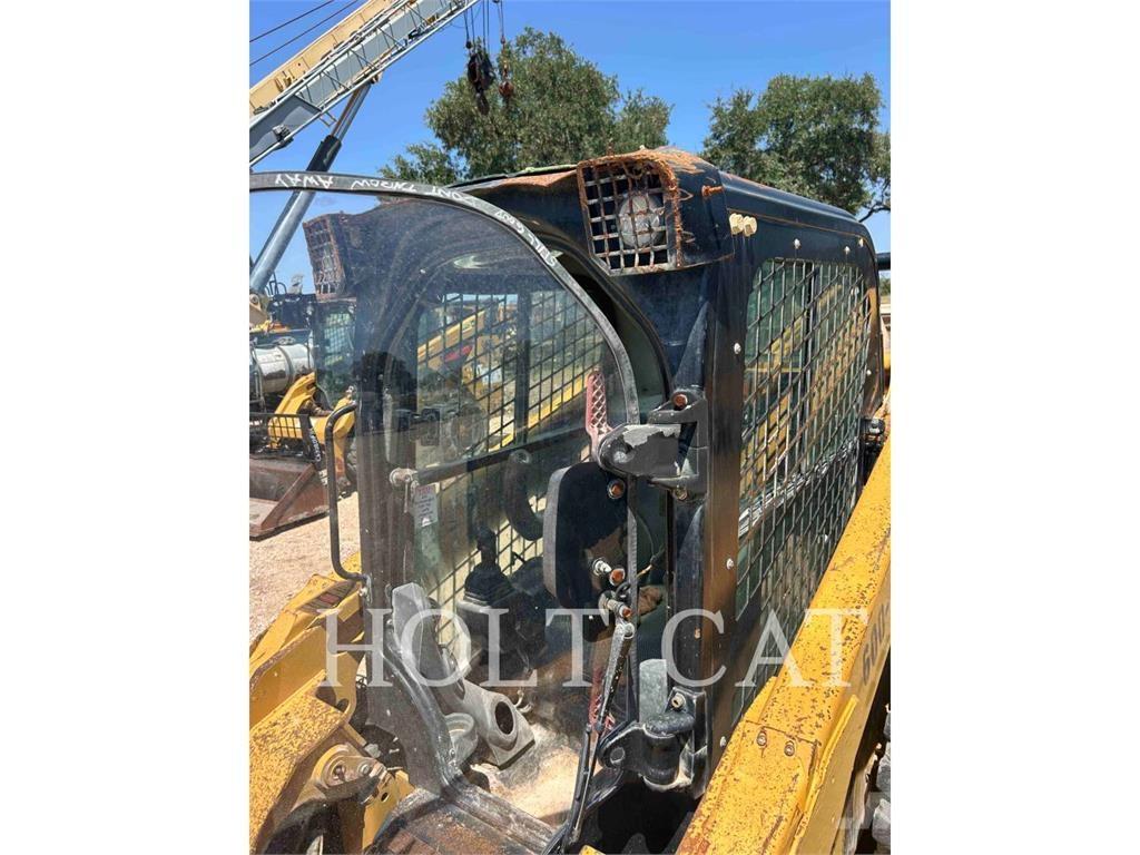 CAT 262D3 Minilæsser - skridstyret