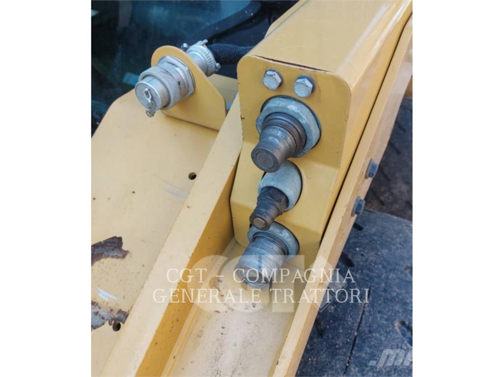 CAT 262D3 Minilæsser - skridstyret