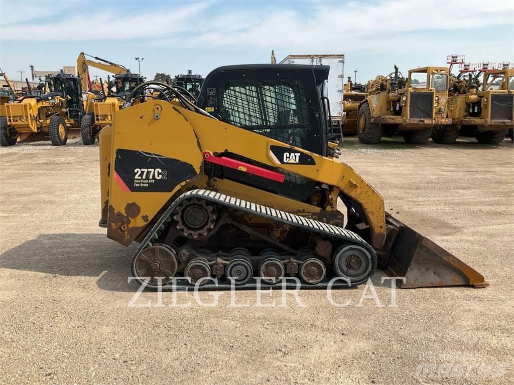 CAT 277C2 Larvebåndslæssere