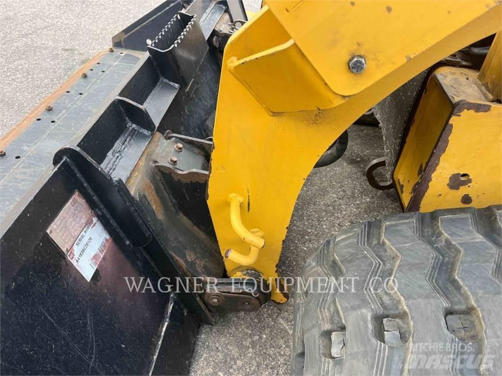 CAT 299D XHPHF Larvebåndslæssere
