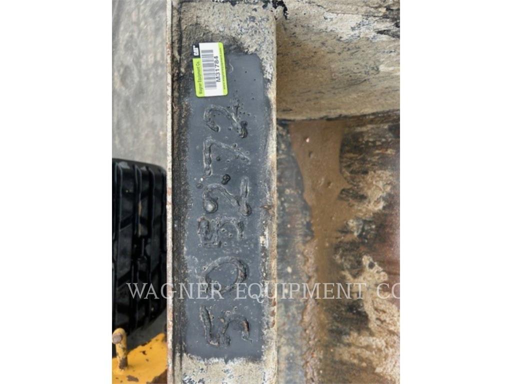 CAT 299D2 Larvebåndslæssere