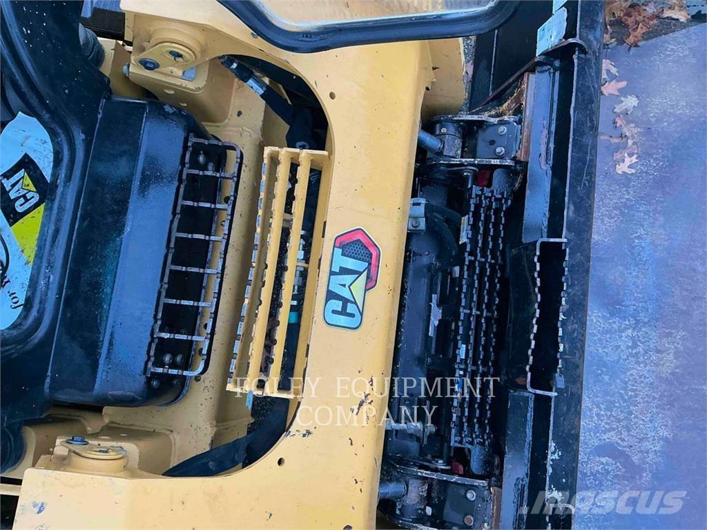 CAT 299D3 Minilæsser - skridstyret