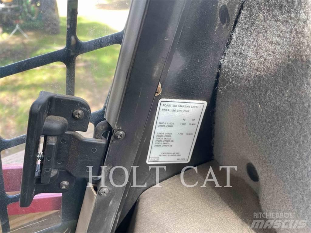 CAT 299D3XE Larvebåndslæssere