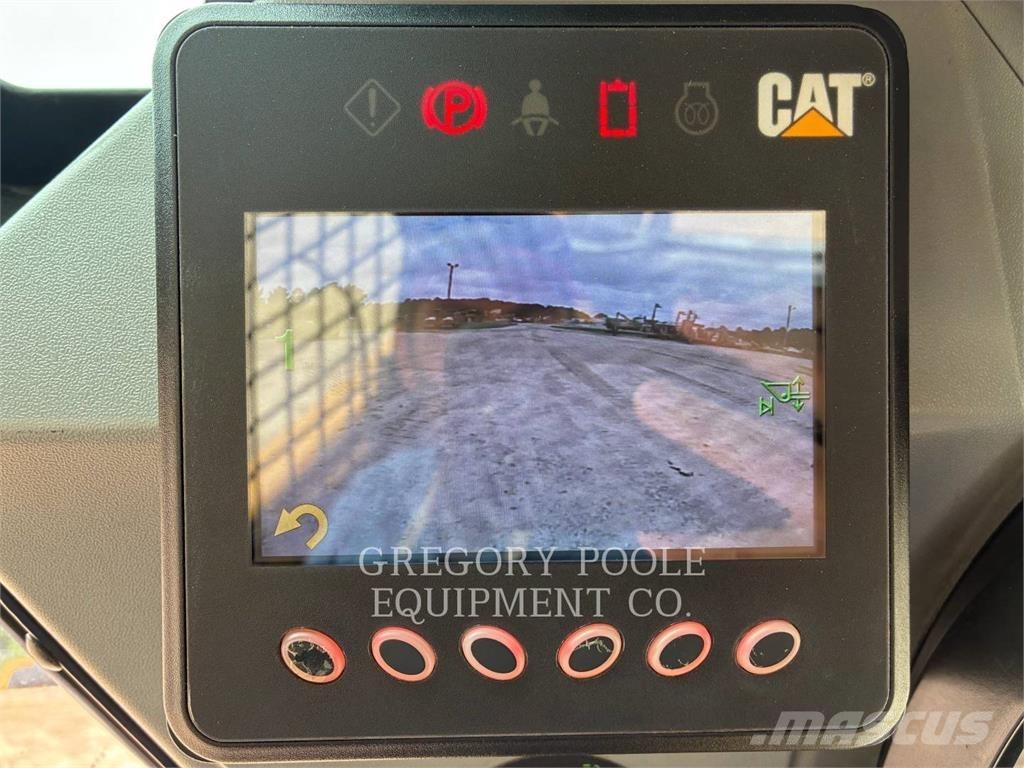 CAT 299D3XE Larvebåndslæssere