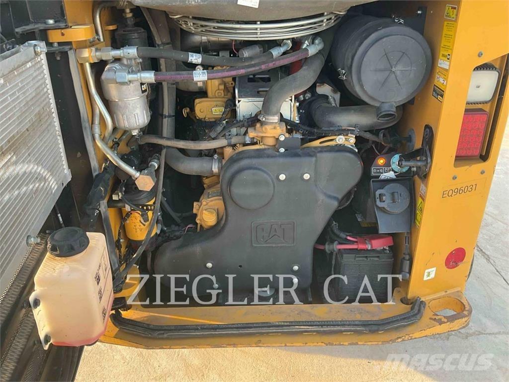 CAT 299D3XE Larvebåndslæssere