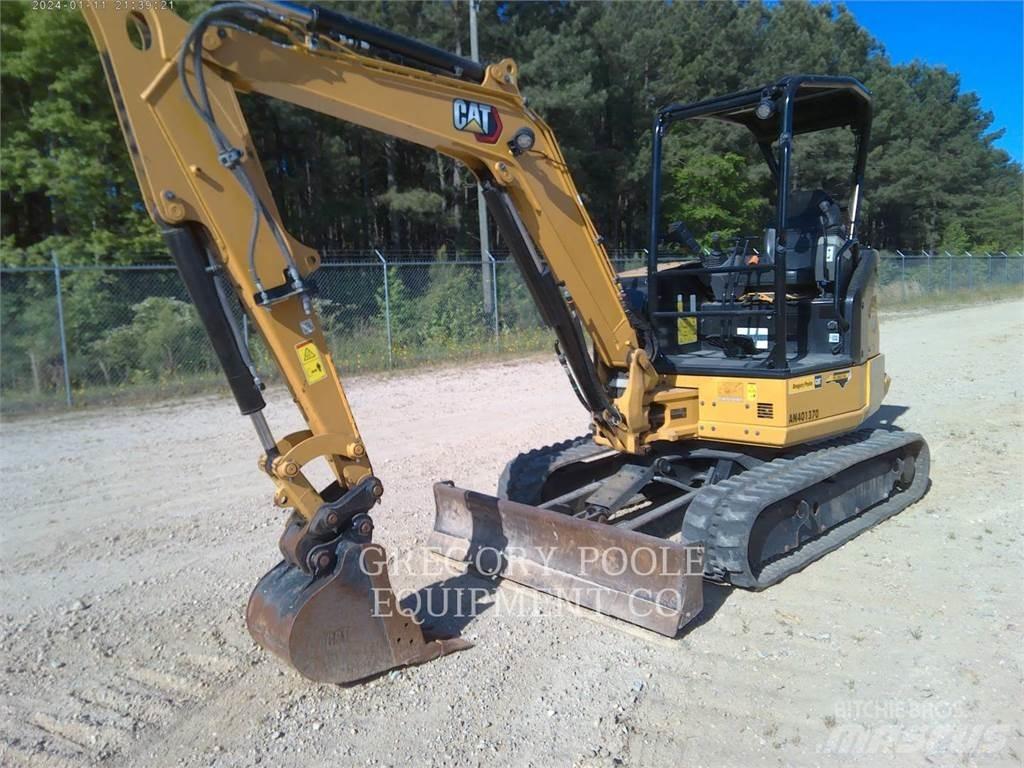 CAT 30407 Gravemaskiner på larvebånd