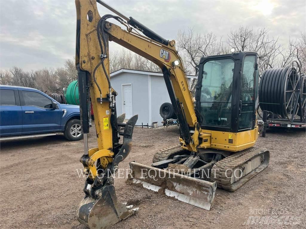 CAT 30407 Gravemaskiner på larvebånd