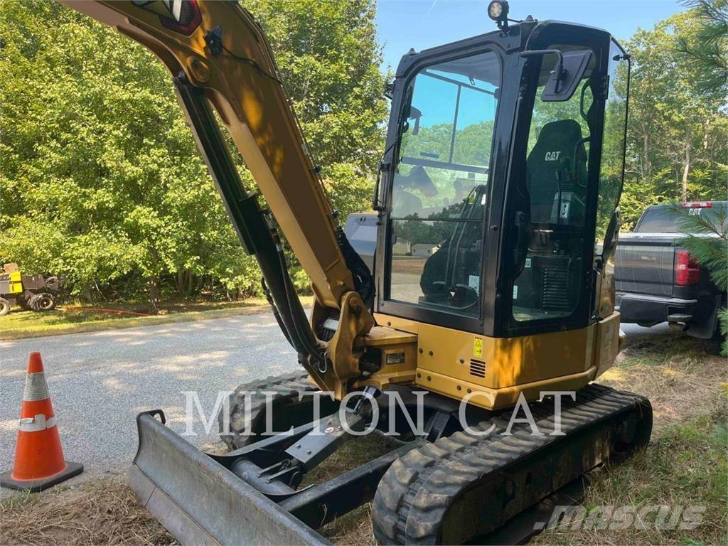 CAT 30407 Gravemaskiner på larvebånd