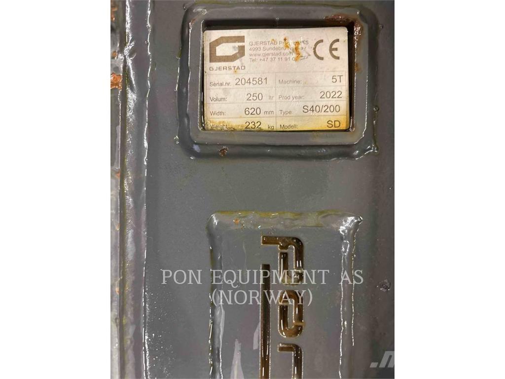 CAT 30507CR Gravemaskiner på larvebånd