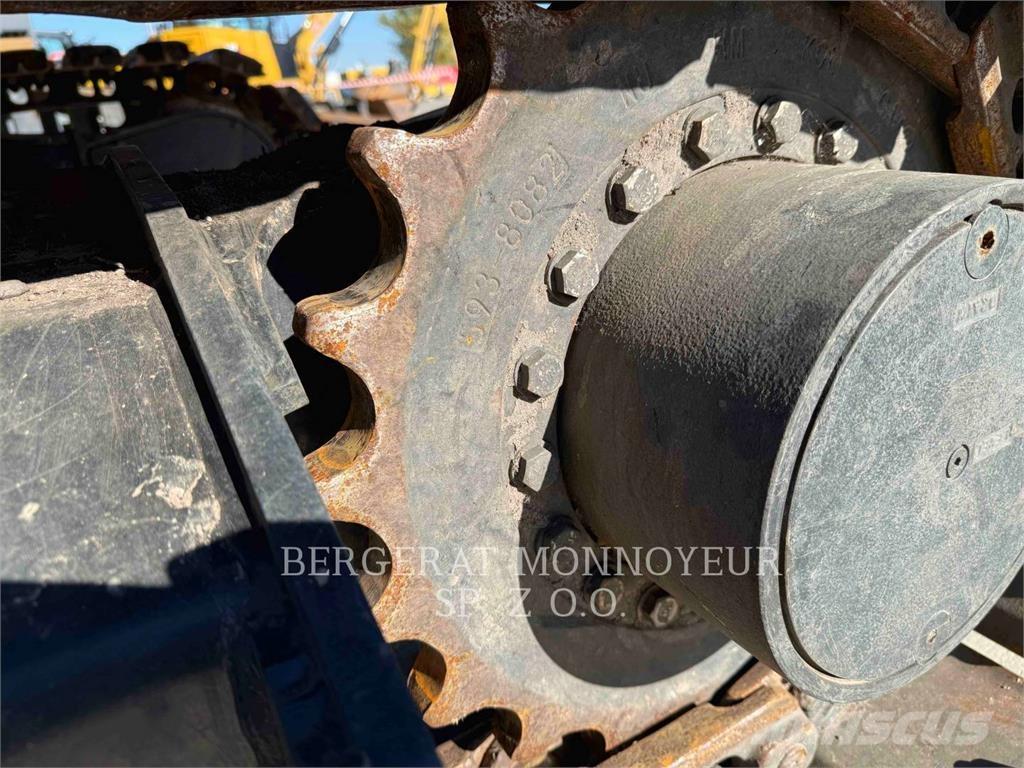 CAT 310 Gravemaskiner på larvebånd