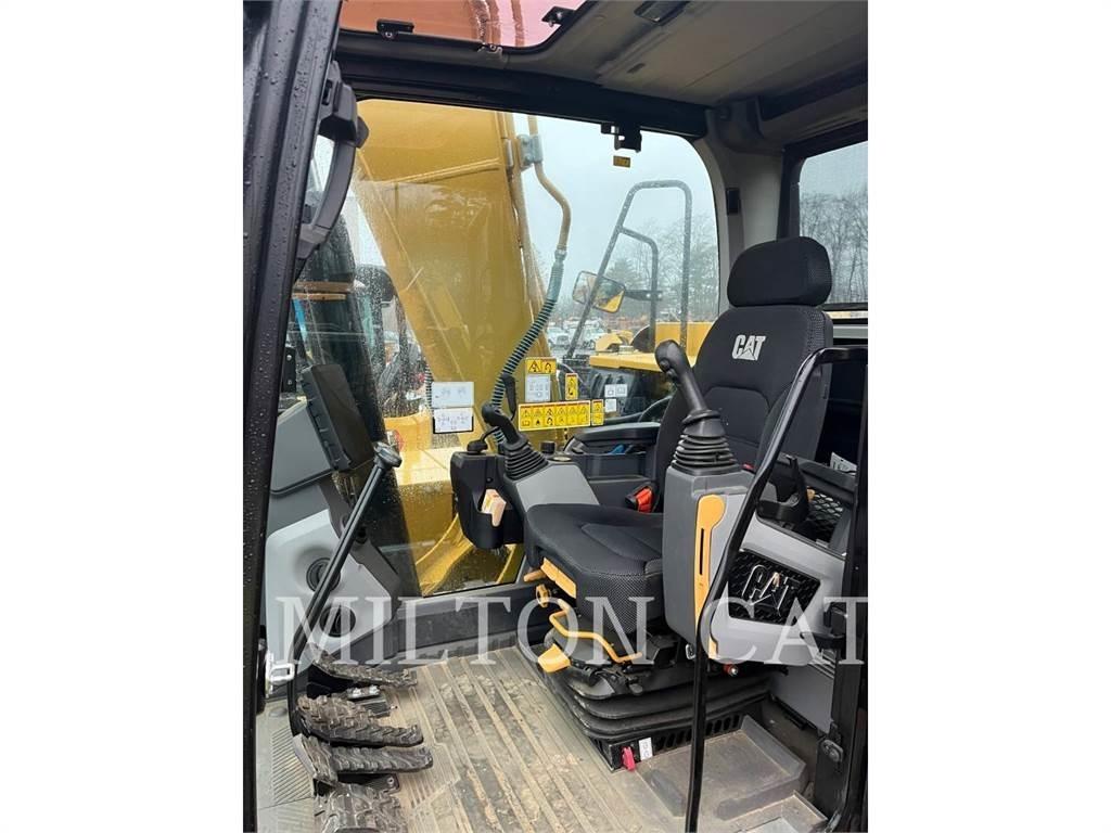 CAT 313 Gravemaskiner på larvebånd