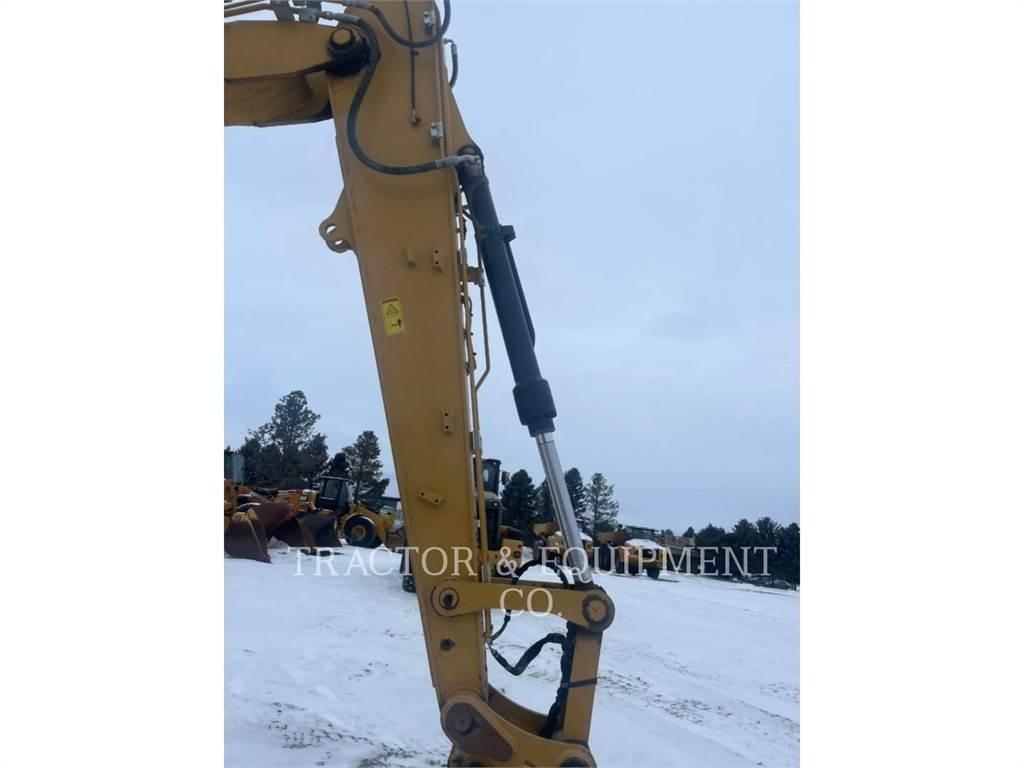 CAT 313 Gravemaskiner på larvebånd