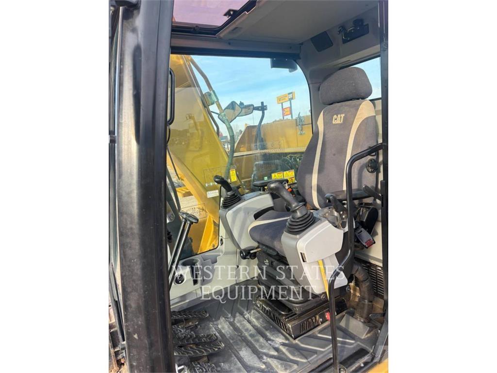 CAT 313F Gravemaskiner på larvebånd