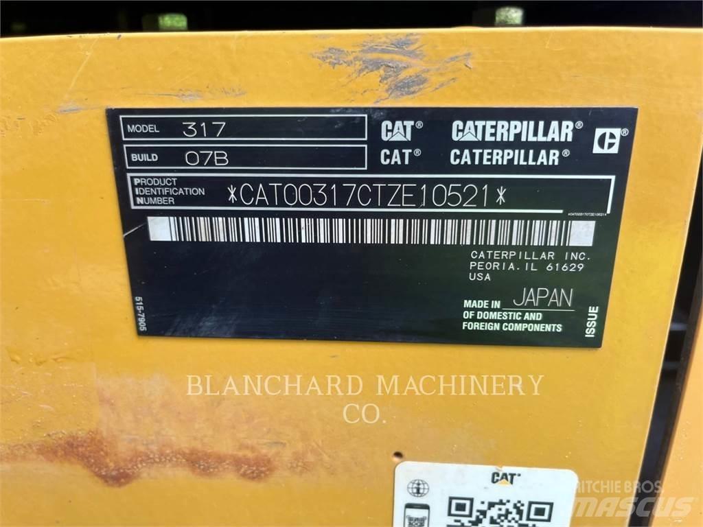 CAT 317 Gravemaskiner på larvebånd