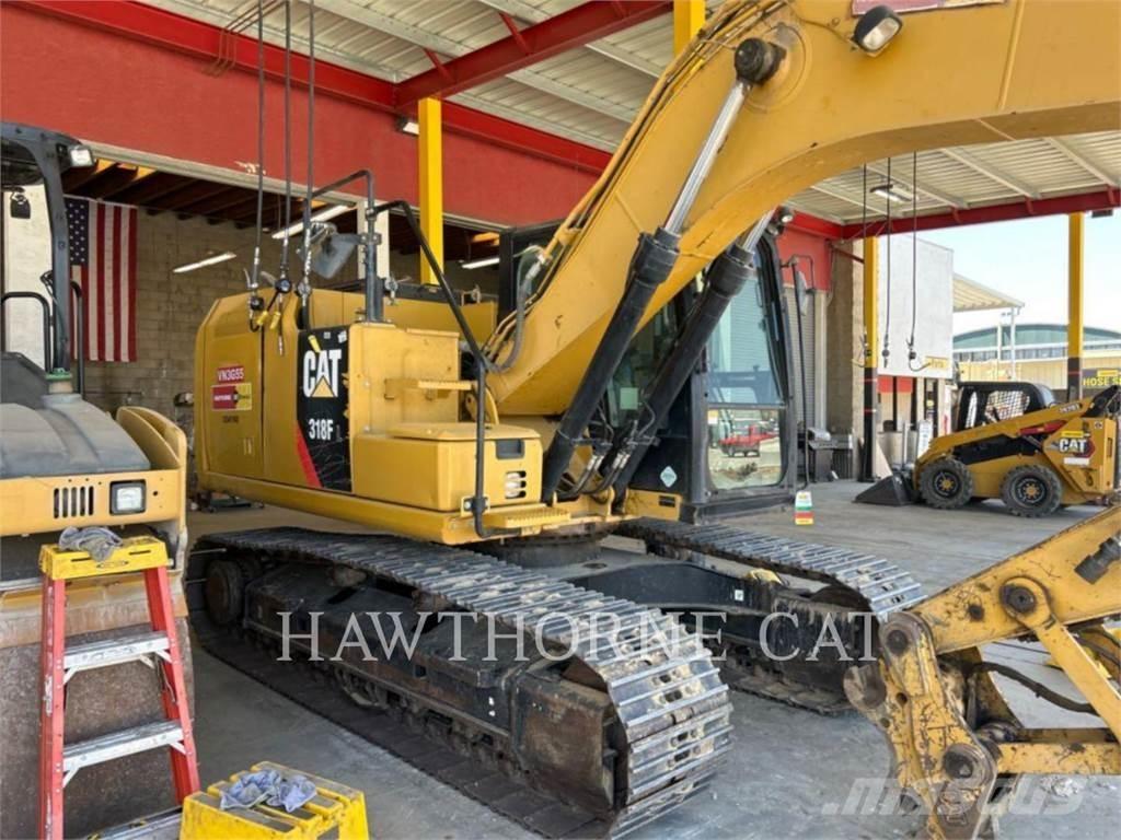 CAT 318F Gravemaskiner på larvebånd