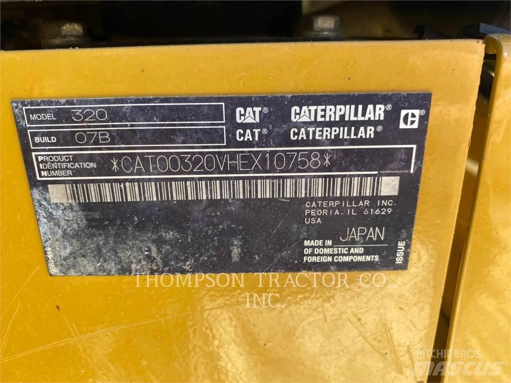 CAT 320 Gravemaskiner på larvebånd