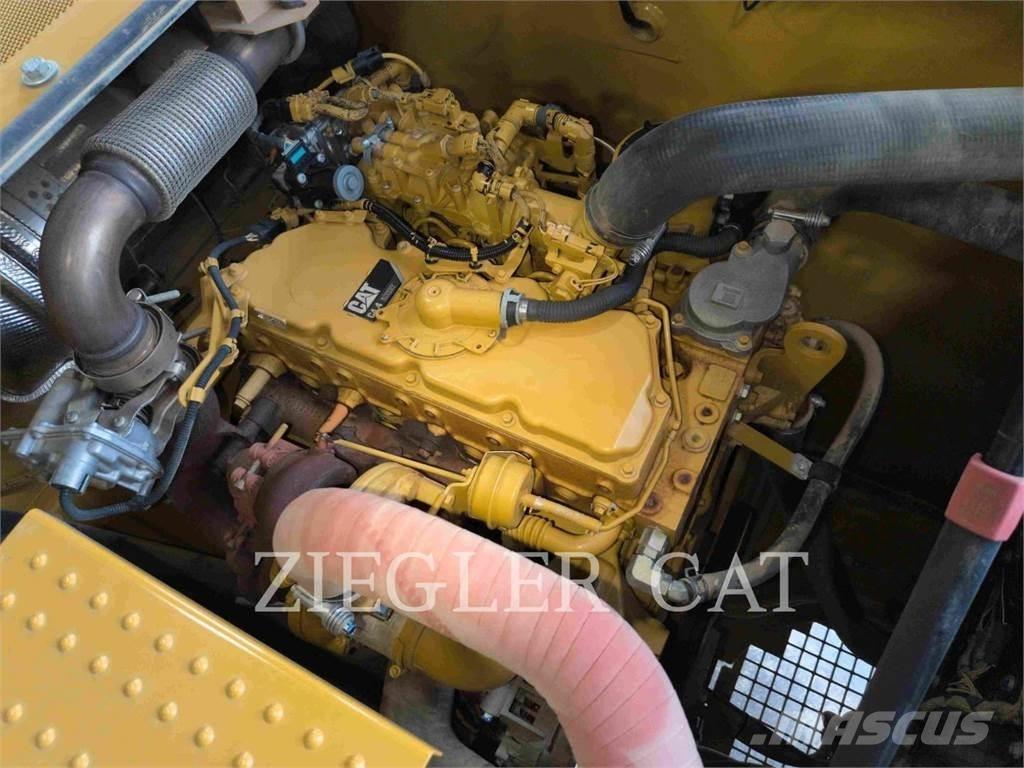 CAT 320 Gravemaskiner på larvebånd
