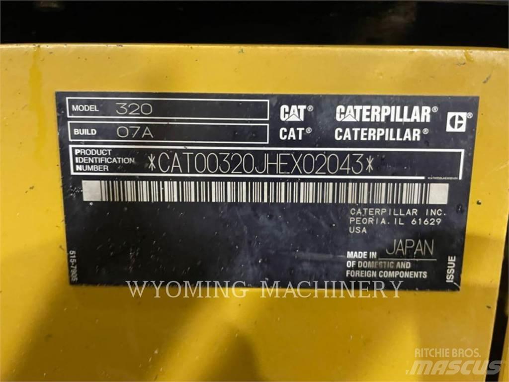 CAT 320 Gravemaskiner på larvebånd