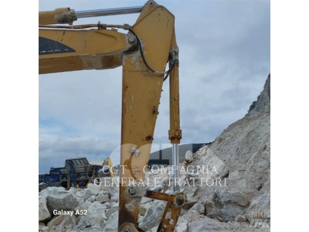 CAT 320B Gravemaskiner på larvebånd